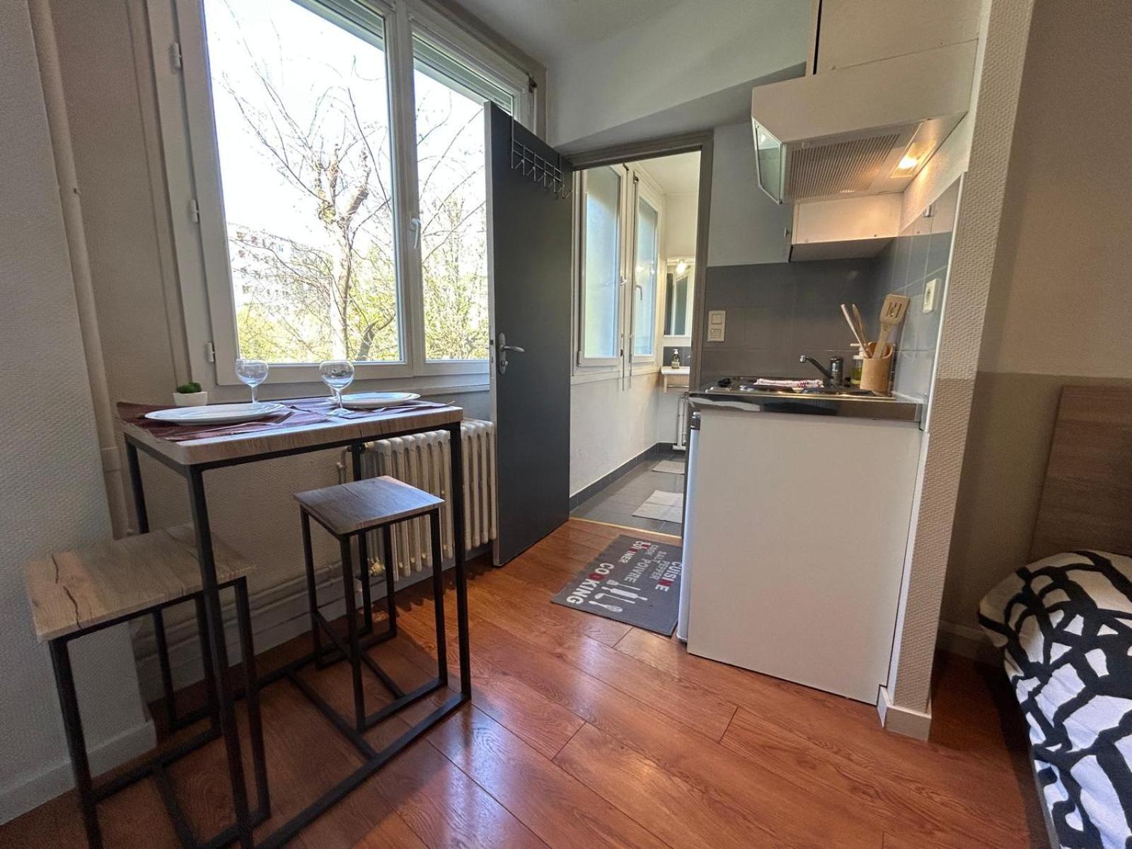 Studio 96 - Wi Fi Fibre - Residence Beausejour - Proche Centre Ville Troyes Buitenkant foto